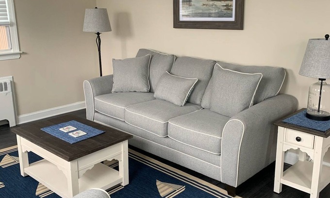 Margate City Apartment | Charming and Newly Renovated 2-bedroom apartment in Fabulous Margate City, NJ