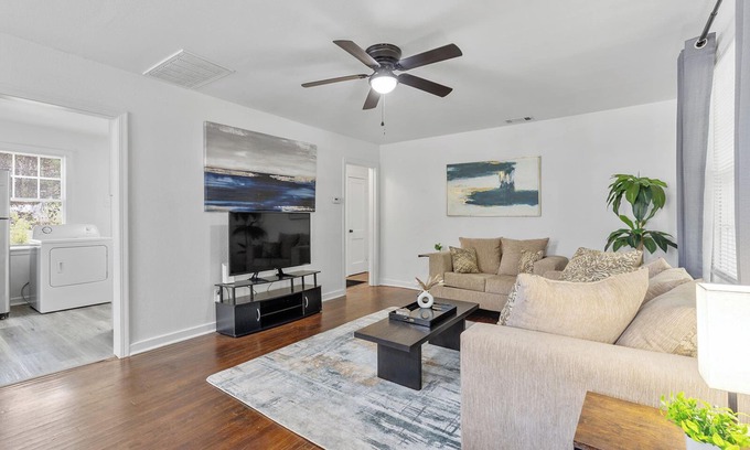 Hillcrest House | Charming and Stylish 2BR Home in Hillcrest