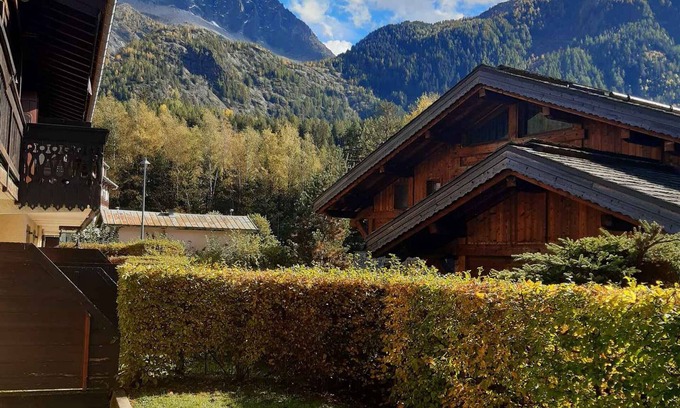 Les Tines Apartment | Charming apt with terrace, Mont Blanc view, parking, 3/4 people