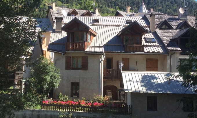 La Salle-les-Alpes Apartment | Charming apartment T1 Serre-Chevalier 1400