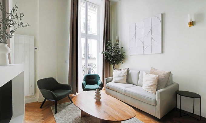 Quartier du Mail Apartment | Charming apartment - 1BR/5P - Quartier du Mail