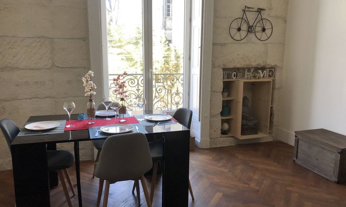 Gares Apartment | Charming apartment in the escutcheon