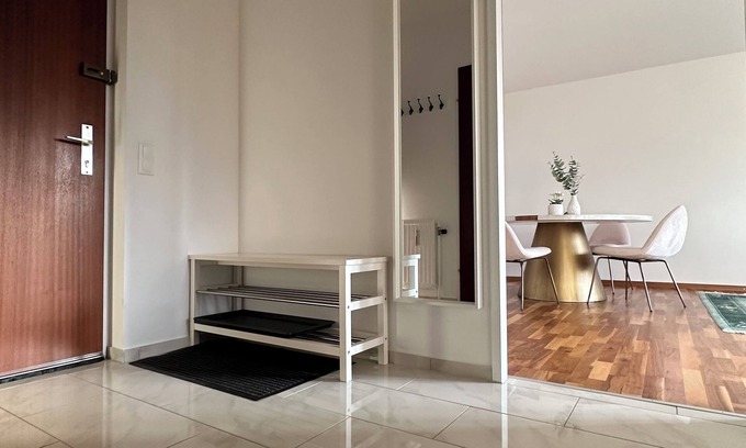 Unterdobling Condo | Charming Apartment - great connection to Vienna's city center, bright, stylish