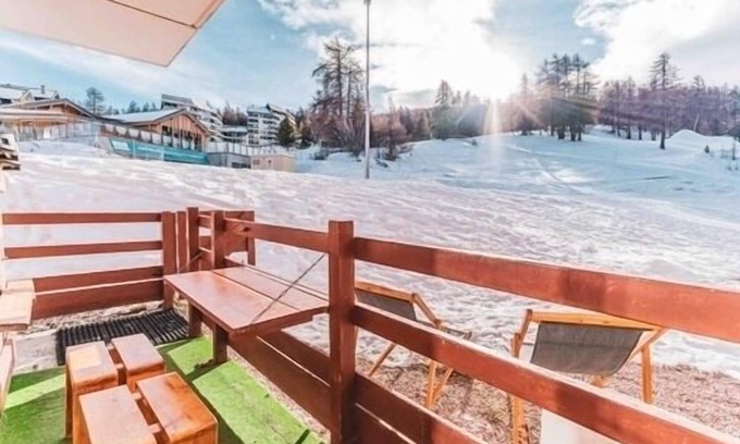 Risoul Apartment | Charming apartment on the slopes (swimming pool and private tennis court in summer)