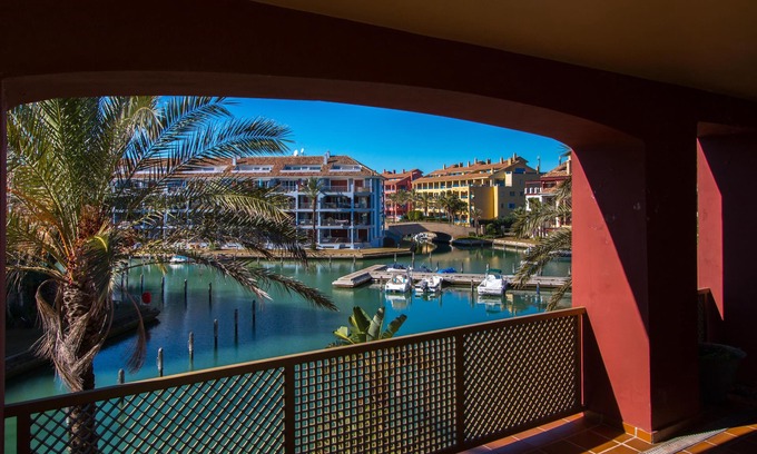 Sotogrande Apartment | Charming apartment/Precioso apartamento en la Marina del Puerto de Sotogrande.