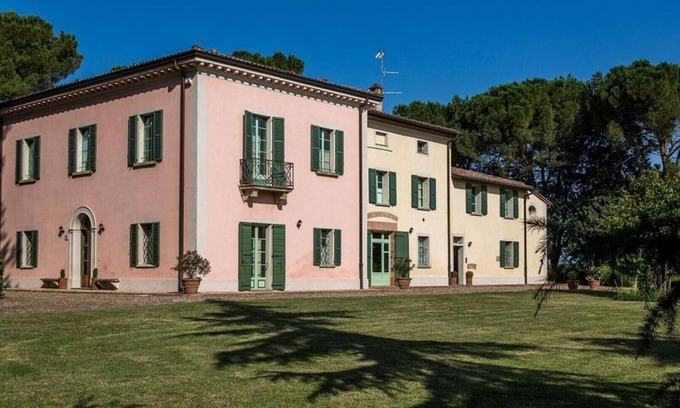 Dozza Apartment | Charming apartment "Quintino" in historical Villa Calanco on the hills of Dozza