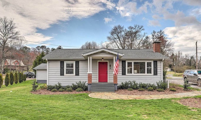 Avery Creek House | Charming Arden Escape, 10 Mi to Asheville!