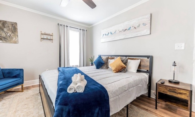 Atlanta House | Charming ATL Home! New Listing! 8 mins to DWNT!