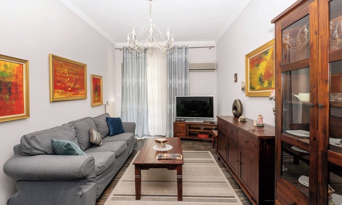 Zavlani Apartment | Charming & Authentic Gem - Walk to Port & Shops! Spacious with two balconies.