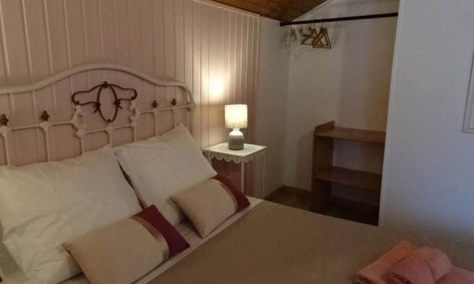 Venterol Bed & Breakfast | Charming B&B for a sunny getaway with seasonal pool