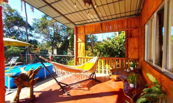 Anilao Bed & Breakfast | Charming B&B with Fitness Room and WiFi in Enchanting Lipa