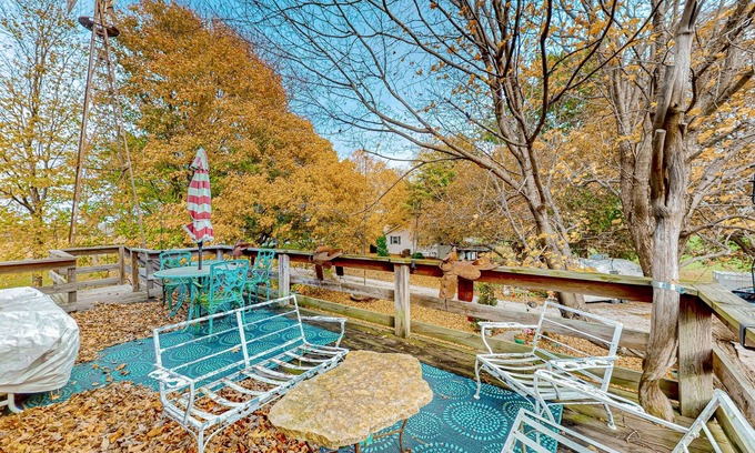 Lowder House | Charming barn-turned-home with hot tub & W/D - quiet location & dog-friendly