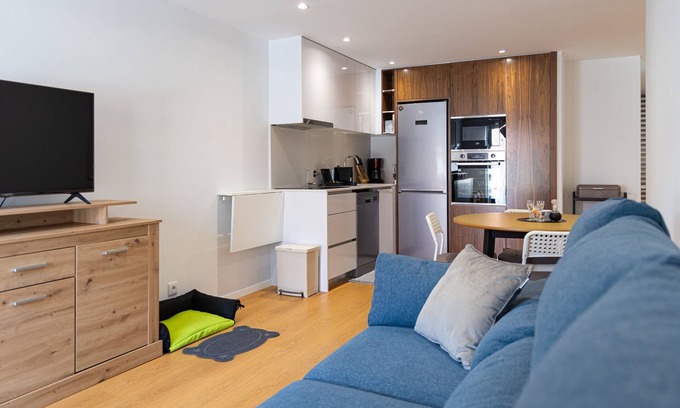 Madalena Apartment | Charming Beach Retreat by MP