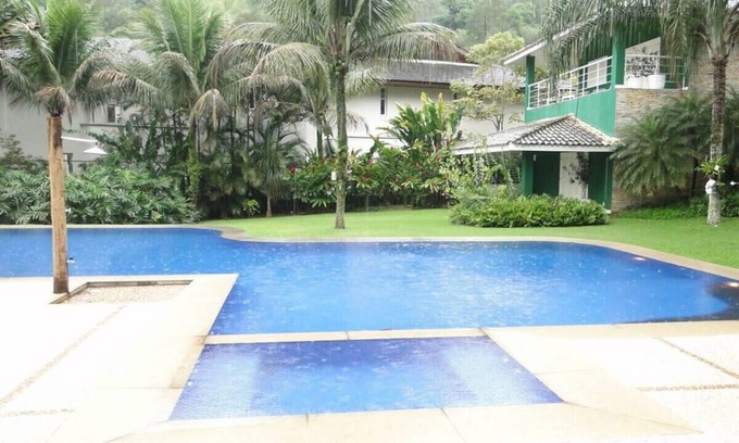 Angra dos Reis House | Charming Beach House in Condo Portogalo - ANG006