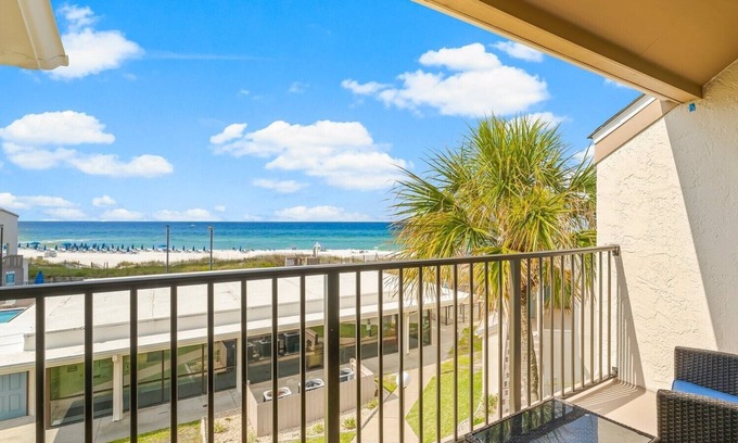 Bel Air Condo | Charming beach getaway with stunning ocean views