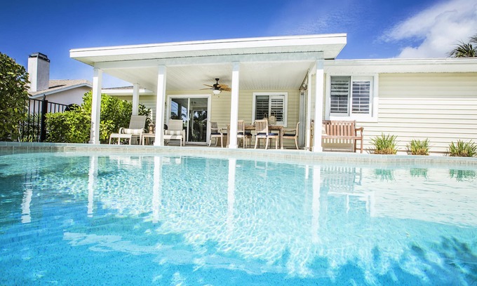 Bonita Shores House | Charming Beach Cottage with private pool - only 2 miles to stunning Bonita Beach