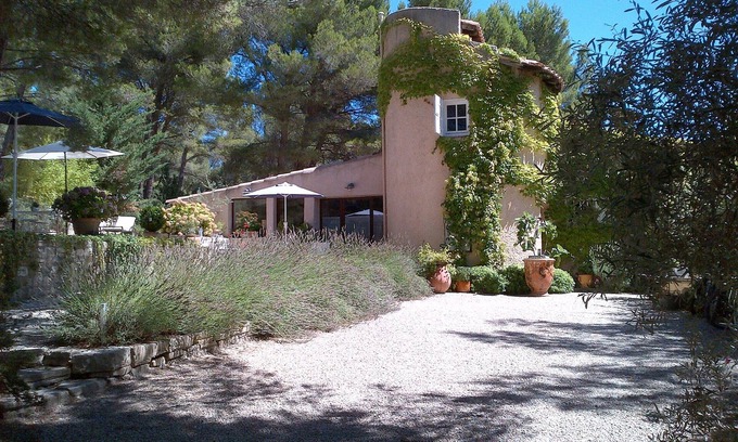 Mouries House | Charming Bed and Breakfast near BAUX de PROVENCE