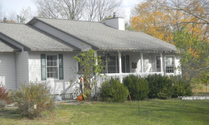 Thompsonville House | Charming Bed&Bath in a home one mile from Crystal Mountain Golf Resort