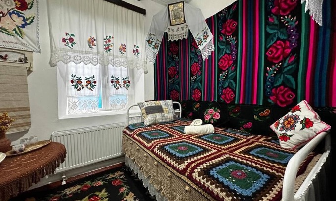 Moldova Bed & Breakfast | Charming bed & breakfast in Băcioi with WiFi, AC