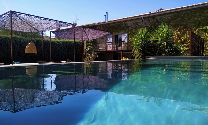Conques-sur-Orbiel Bed & Breakfast | Charming bed and breakfast less than 15 minutes from Carcassonne Room 2
