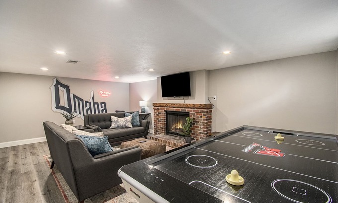 Benson House | Charming Benson Home, Fenced Yard & BBQ!
