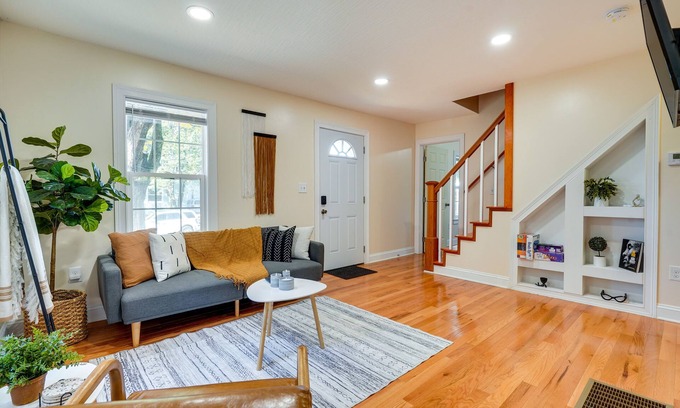 Columbus House | Charming Boho Home Near OSU, Short North, Downtown