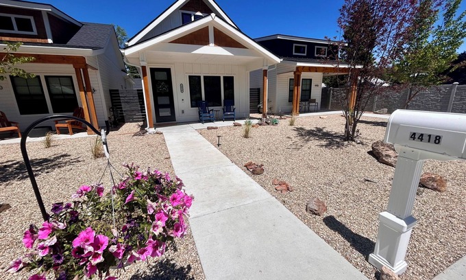 Central Rim House | Charming Boise Retreat - Ideal Central Location!