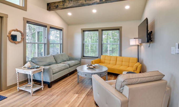 Wheeler House | Charming Booneville Retreat w/ Patio & Gas Grill!
