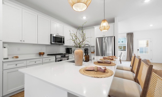 Greenacres House | Charming Brand New & Fully Furnished NW Home