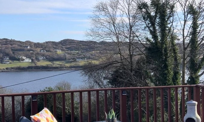 Killybegs House | Charming bungalow with WiFi in Killybegs