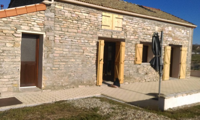 Saint-Marcel House | Charming Burgundian farm cottage