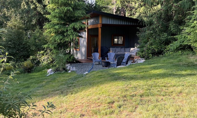 Mansons Landing Cabin | "Charming Cabin's Retreat: Pet-Friendly Haven with Sauna, Close to Stores, Lakes