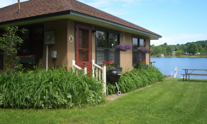 Alden Cabin | Charming Cabin on Chain-of-Lakes