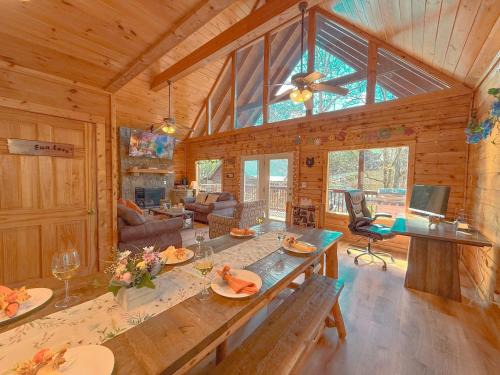 Pigeon Forge Ski Chalet | Charming Cabin, Seasonal Decor & Pool, 3min to Pkwy, Grill, GameRoom, Wifi & Workstation, Sleeps 14