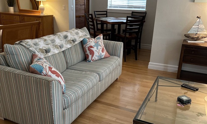 McGregor Apartment | Charming canal-front apartment with king bed, AC, WiFi, in phenomenal Fort Myers