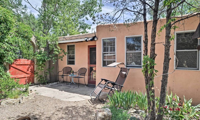 Santa Fe Apartment | Charming Casita Studio - Near Santa Fe Plaza!