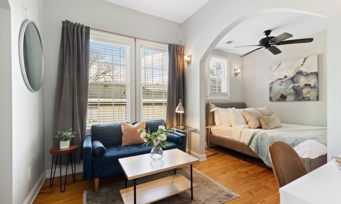 Westside Apartment | Charming & Central Apartment Downtown