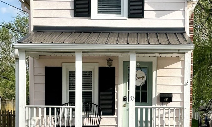 Woodstown Cottage | Charming century-old tiny home in historic town with gym membership included!