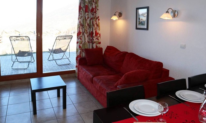 Les Orres Ski Chalet | Charming Chalet for 6 in Les Orres 1800 - Pool, Sauna, Hammam, Balcony, Linens Included