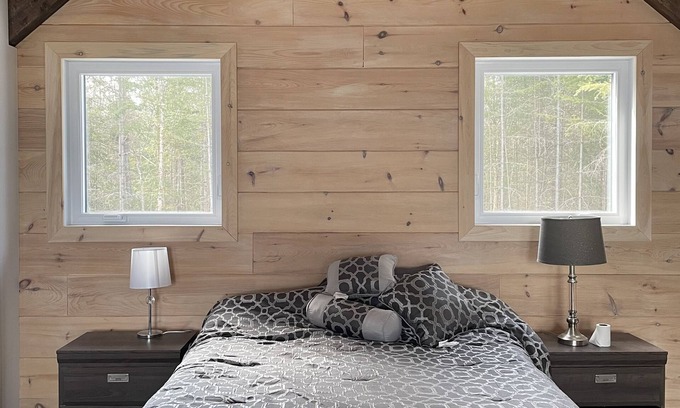 Saint Donat Ski Chalet | Charming chalet with WiFi in Saint-Donat