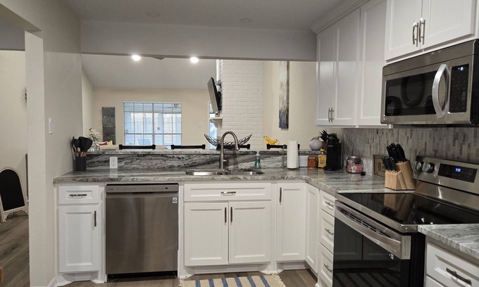 Briarcrest Estates Condo | Charming "Charlie Boy" is a quiet comfortable retreat from the world!