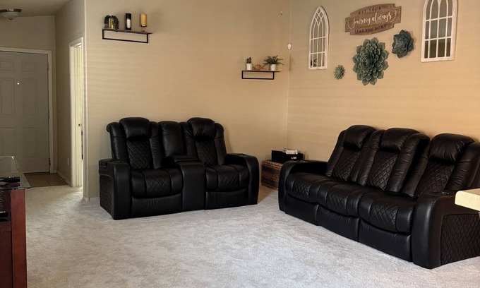 Westgate Heights House | Charming & clean 3-bedroom house with WiFi on the Southwest Mesa of Albuquerque