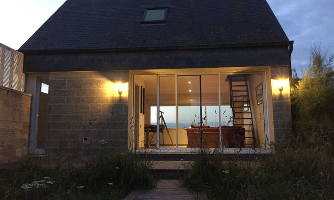 Hermanville-sur-Mer House | Charming Cottage on the D-day Beach for 2 to 4 Guests
