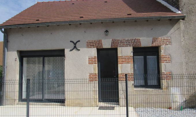 Oucques House | Charming cottage with jacuzzi