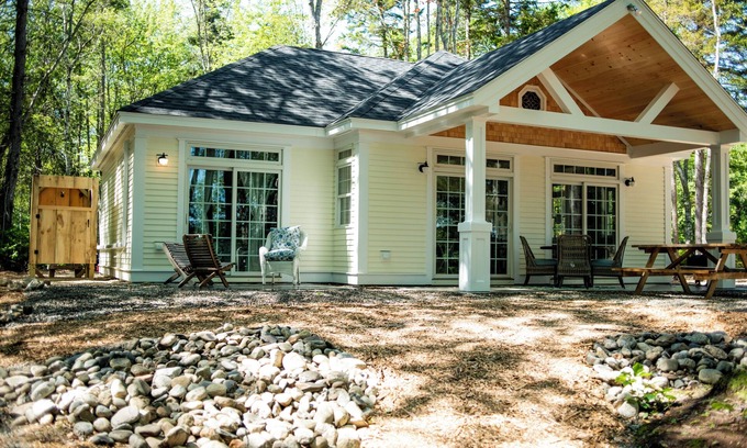 Stockton Springs Cottage | Charming Coastal Maine Cottage Overlooking Penobscot Bay!