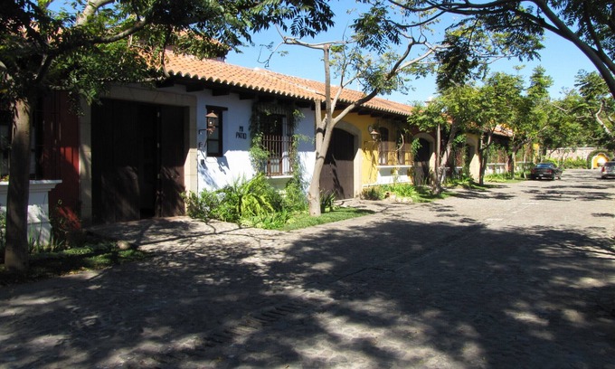 Antigua Guatemala House | Charming colonial home with terrace and stunning views in residential area