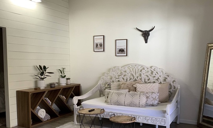 Westlake Village Condo | Charming Condo in the Heart of Westlake Village