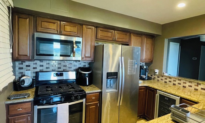 Forest Grove House | Charming contemporary 2 bdrm, Bucks County Oasis on a hill with an amazing view