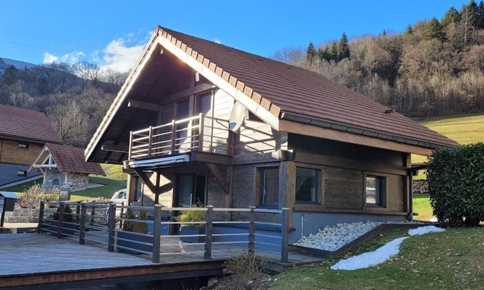 Dingy-Saint-Clair House | CHARMING, COSY DUPLEX CHALET BETWEEN LAKE AND MOUNTAINS