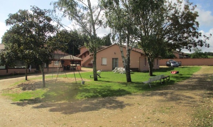 Montpon-Menesterol House | Charming cottage for 6 people in a green setting